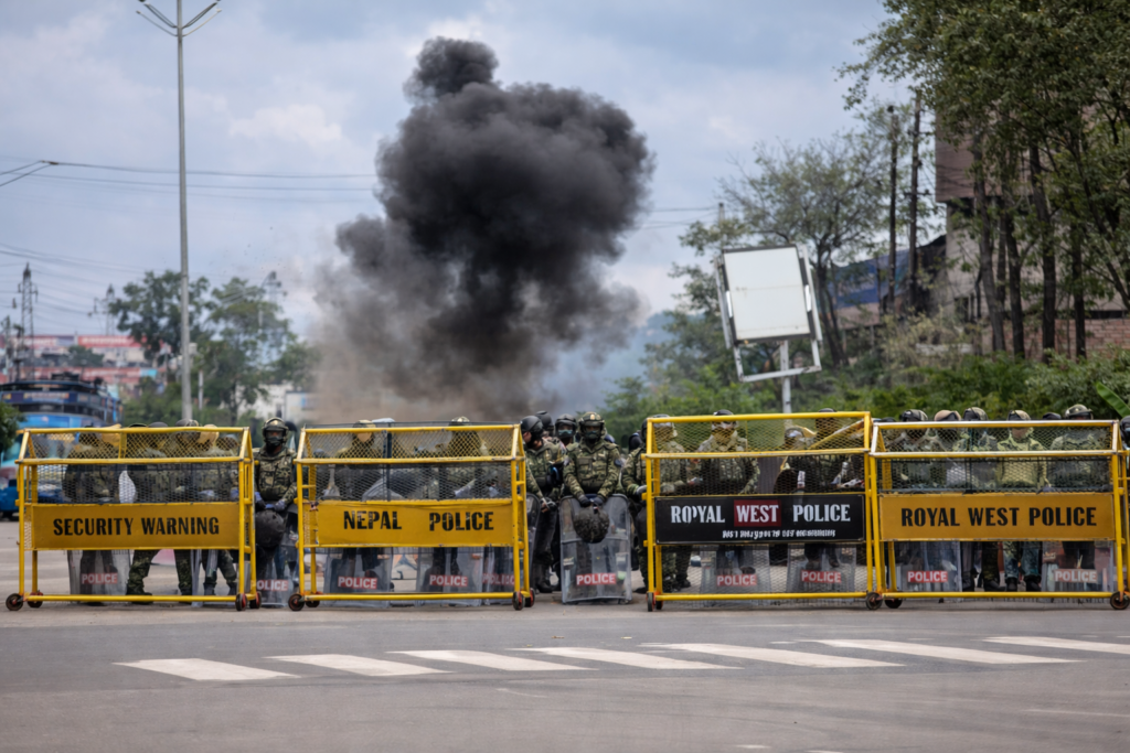 Protesters try to storm residences of Manipur Chief Minister, Home Minister soldiers and smoke block city street